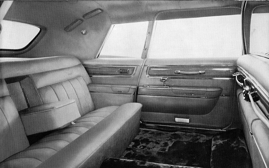 1958 Chrysler Imperial Ghia Limousine Brochure Page 8